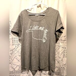 EUC Women's Maurices Gray I Left My Heart In Oklahoma Tee